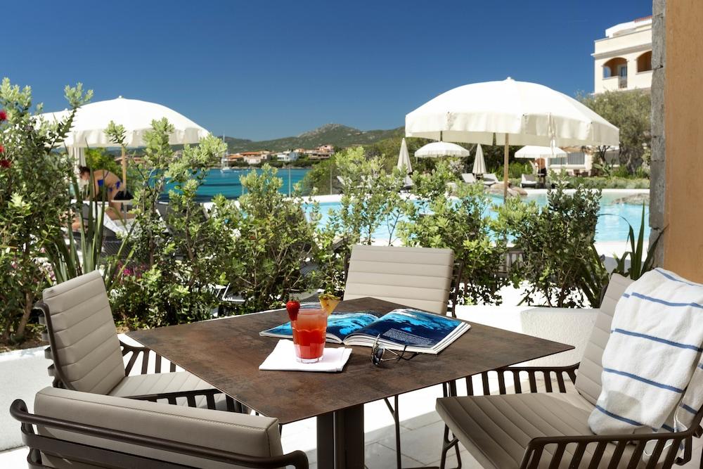 Gabbiano Azzurro Hotel & Suites Golfo Aranci Exterior foto